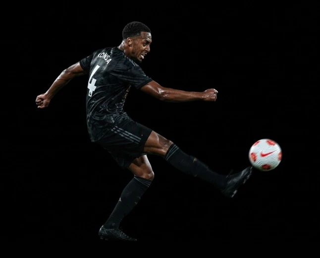 Arsenal Secure Versatile Defender Ezri Konsa in Landmark £51m Deal